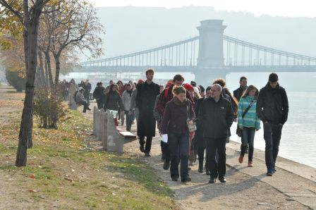 Giovani europei in marcia per un mondo senza violenza